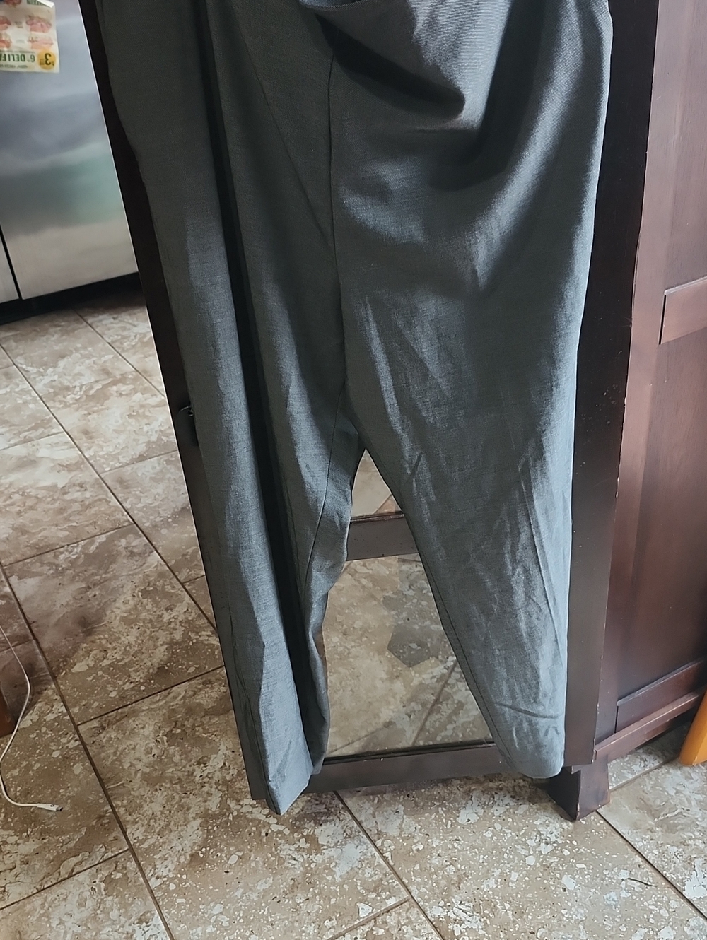 Ann Taylor Cropped Straight-Leg Pants in Charcoal Gray
